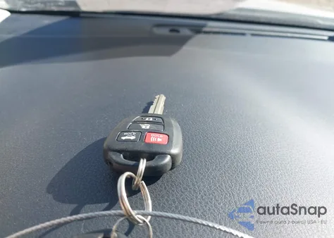 2015 Toyota Corolla Le z USA, uszkodzony, nr VIN 5YFBURHEXFP233688